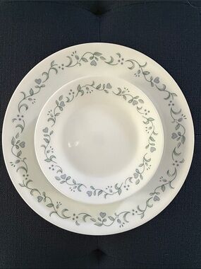 Corelle Country Cottage pattern dinner and salad plate set, 6 piece floral vine